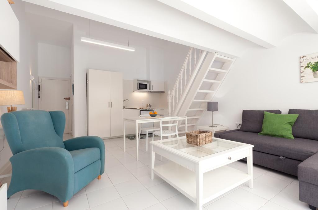 Apartamentos Mr La Racona Santa Llucia المظهر الخارجي الصورة